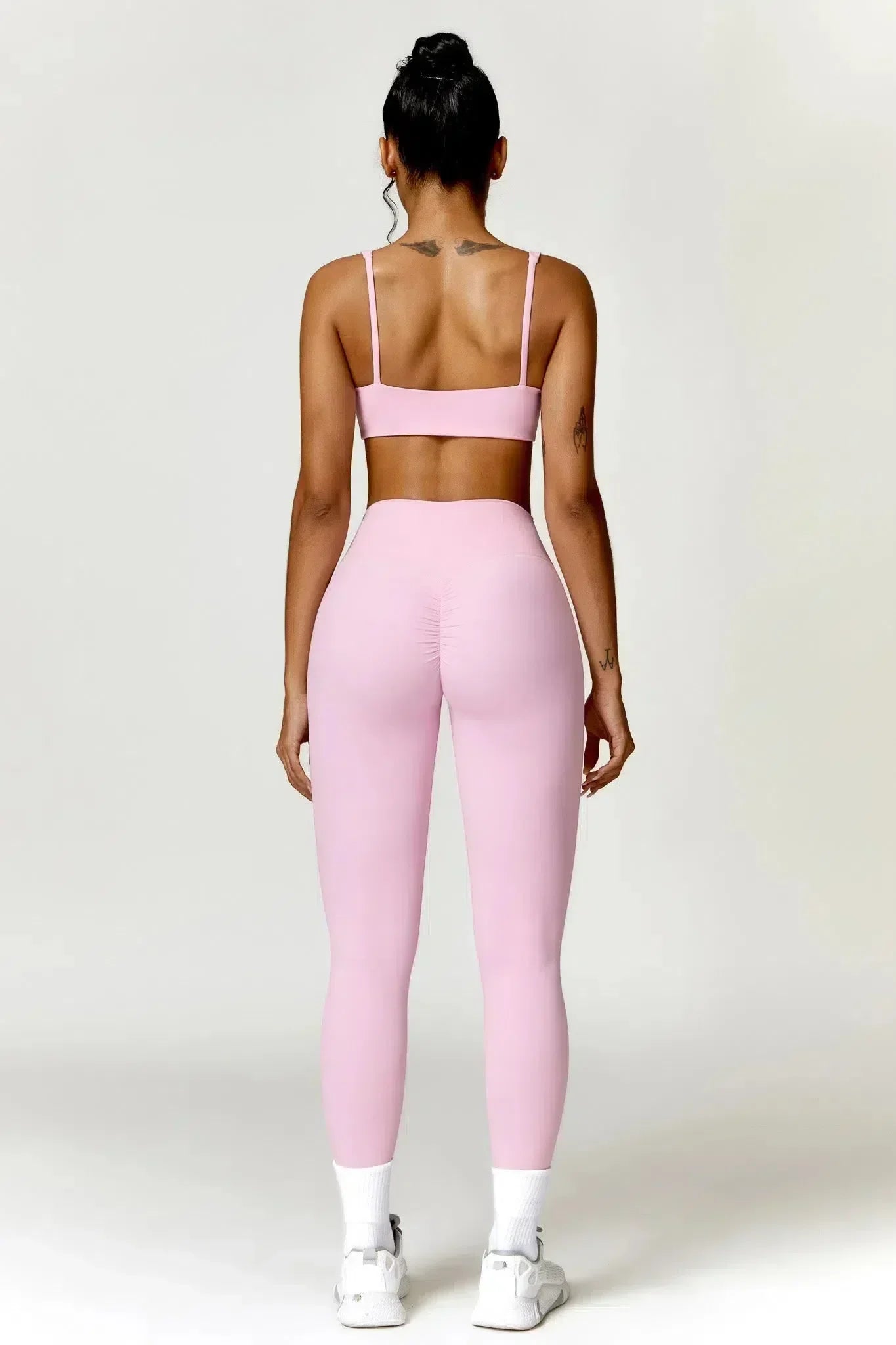 Prisca – Czterokierunkowa elastyczność – Legginsy modelujące do ćwiczeń-15216380150085-Róża Kwiatowa